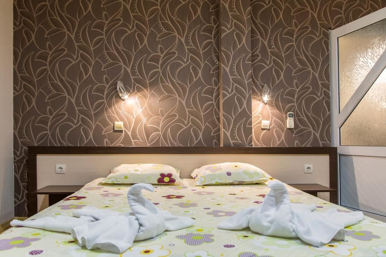 Отель Family Hotel Adena Черноморец